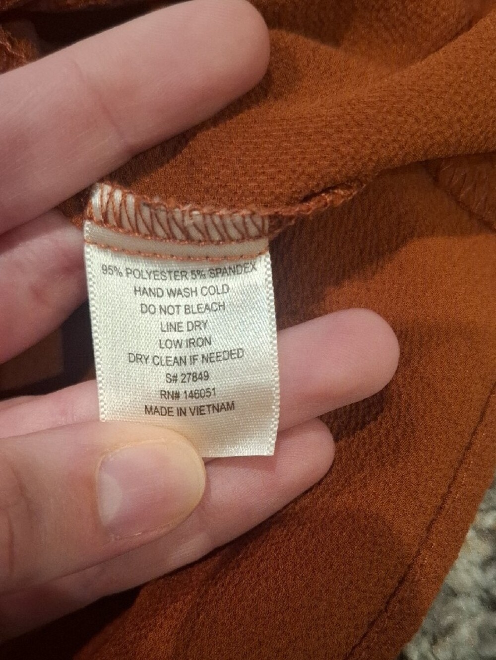 Women’s Rust Sleeveless Ruffle Shell Top - Picture 5 of 9